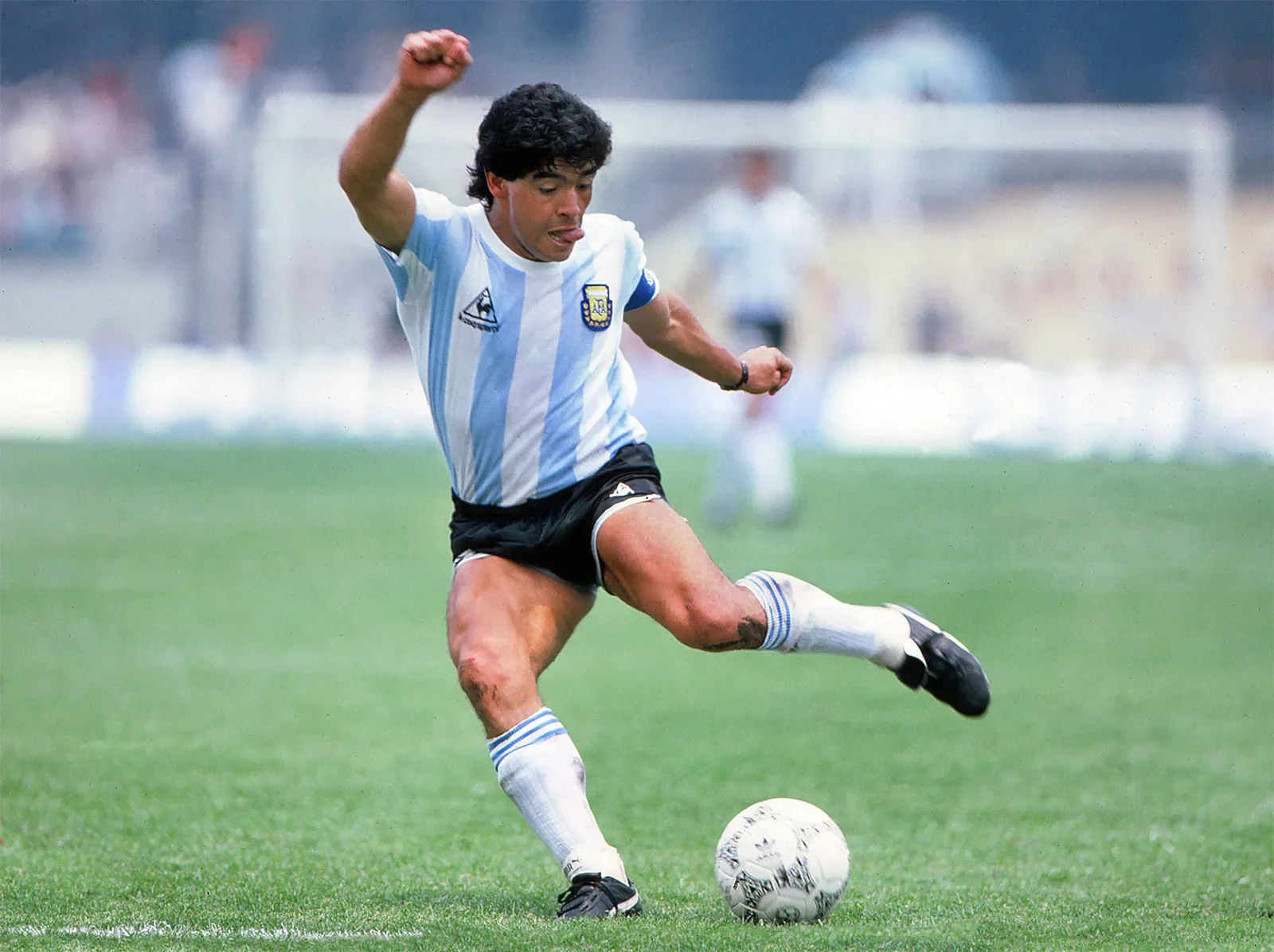 Profil Diego Maradona, Legenda Argentina yang Mengubah Sejarah Napoli dan Piala Dunia